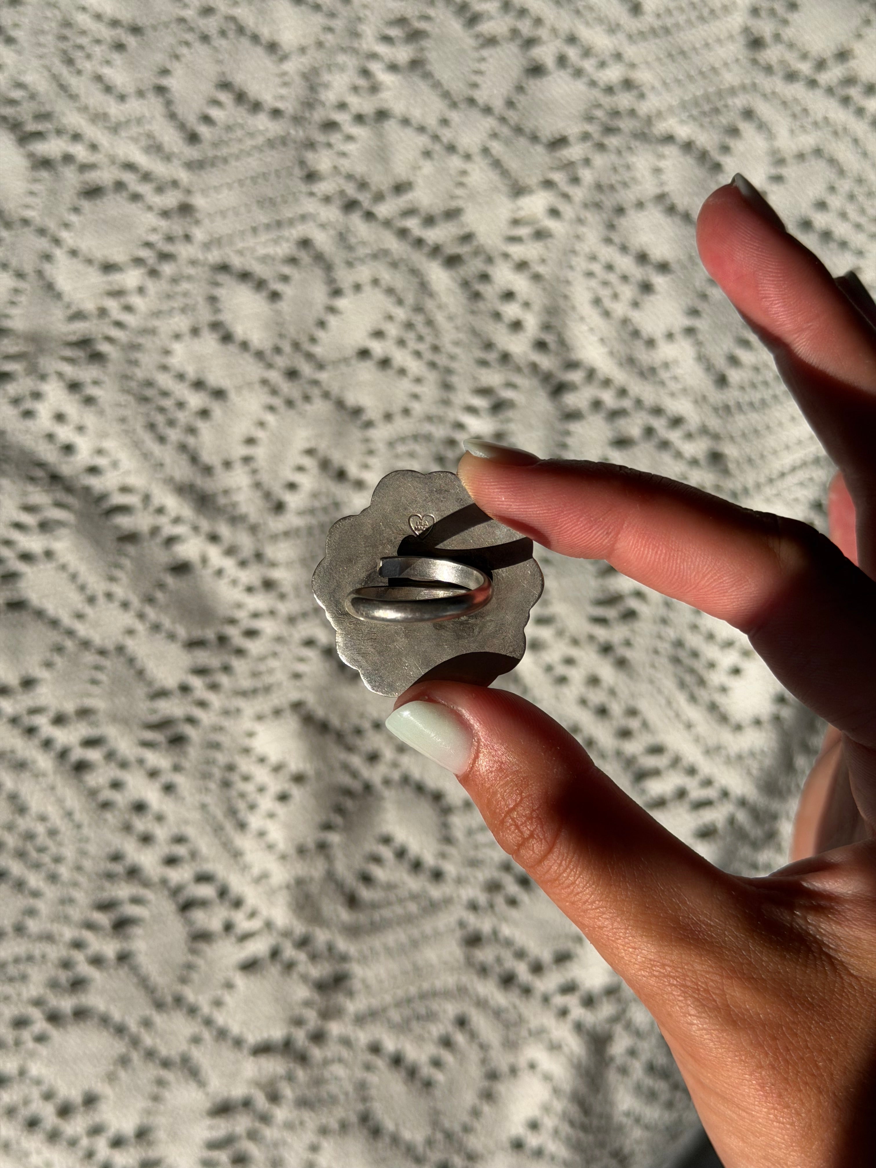 The Daisy Ring (adjustable)